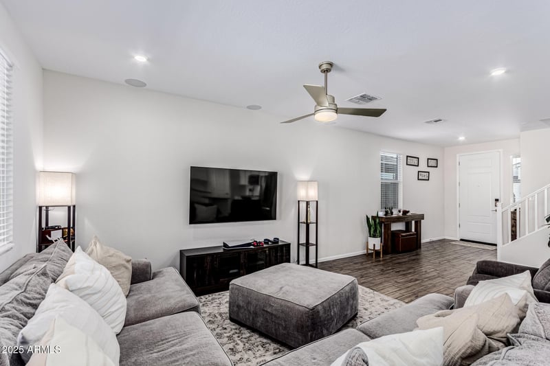17478 Paraiso Ln, Surprise, AZ 85387