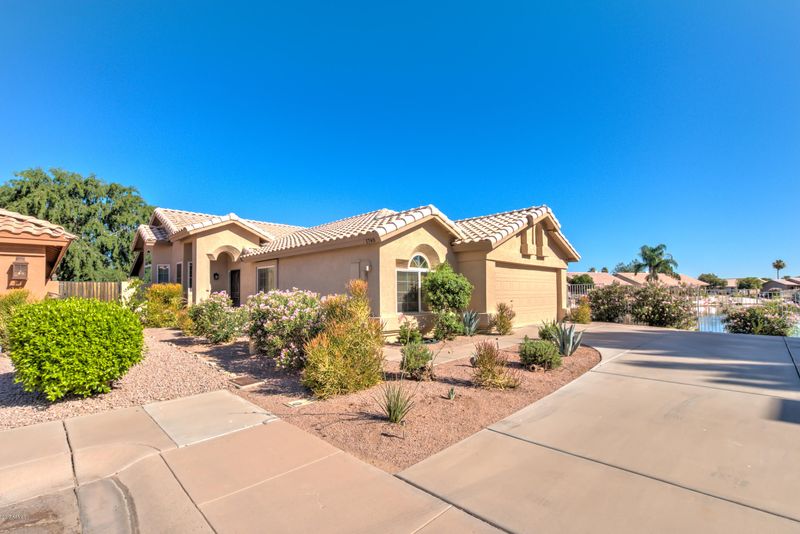 1748 E Boston Cir, Chandler, AZ 85225