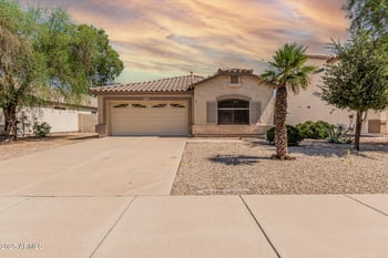 1748 Loma Vista St, Gilbert, AZ 85295