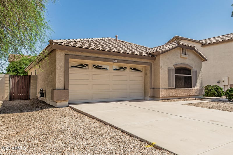1748 Loma Vista St, Gilbert, AZ 85295