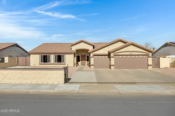 1748 Park St, Phoenix, AZ 85042