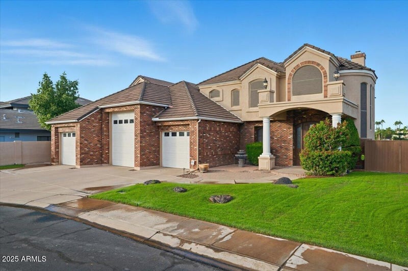 1748 Queen Palm Dr, Gilbert, AZ 85234