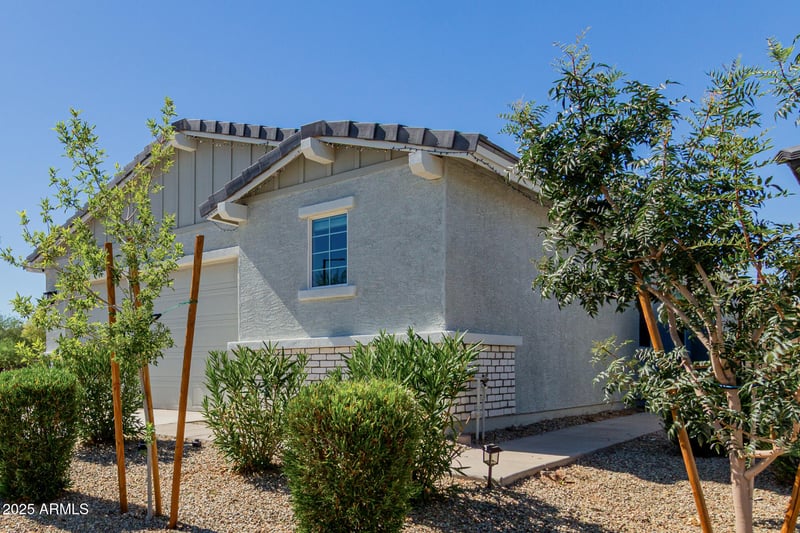 17486 Via De Luna Dr, Surprise, AZ 85387