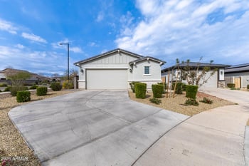 17486 Via De Luna Dr, Surprise, AZ 85387