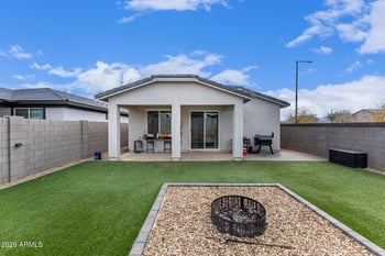 17486 Via De Luna Dr, Surprise, AZ 85387