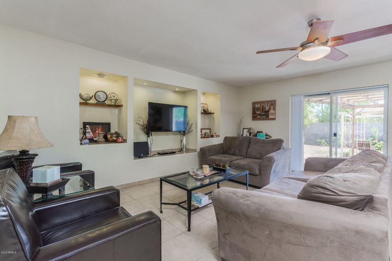 1749 E Campus Dr, Tempe, AZ 85282