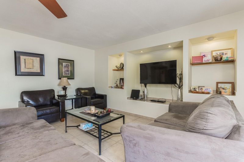 1749 E Campus Dr, Tempe, AZ 85282