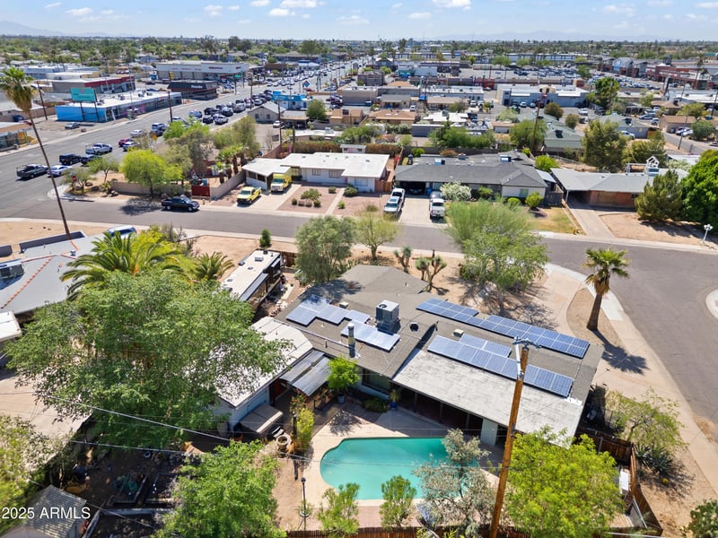 1749 Monterosa St, Phoenix, AZ 85015