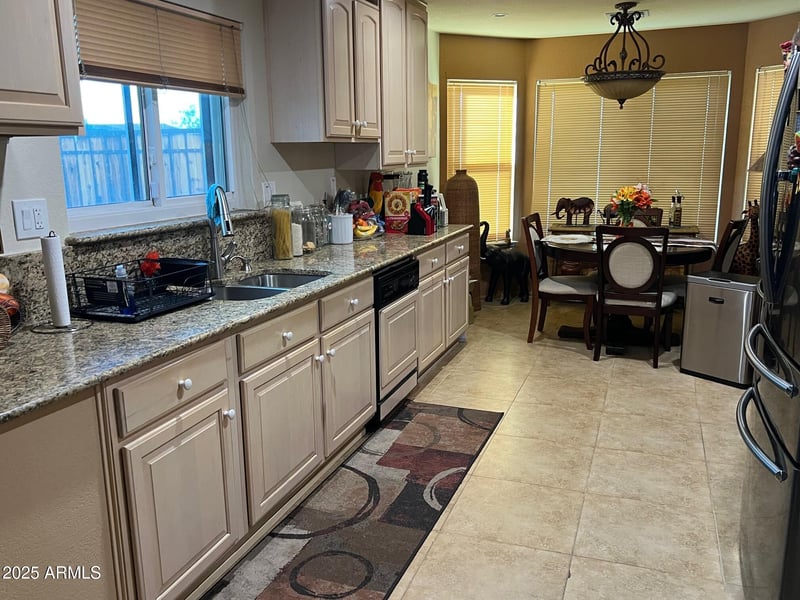 1749 Saint Charles Ave, Phoenix, AZ 85042