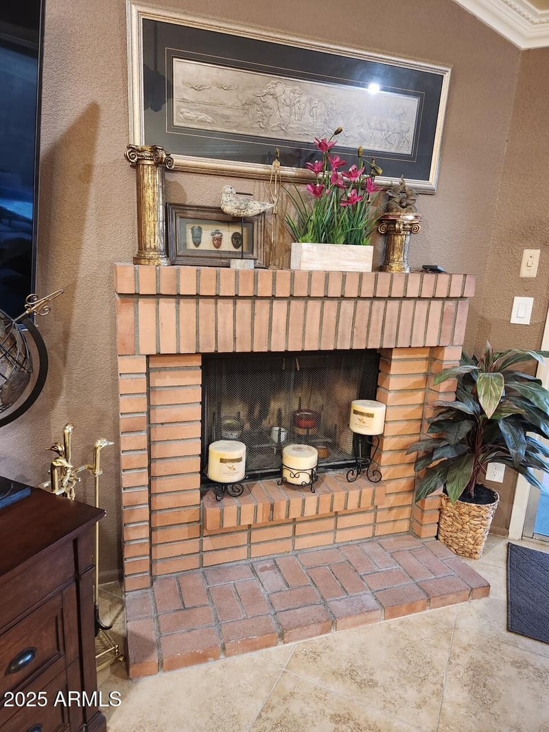1749 Saint Charles Ave, Phoenix, AZ 85042