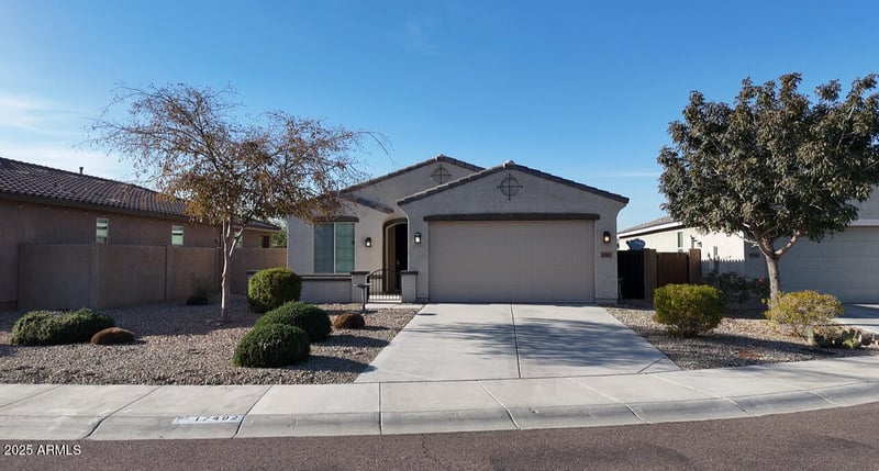 17492 Polaris Dr, Goodyear, AZ 85338