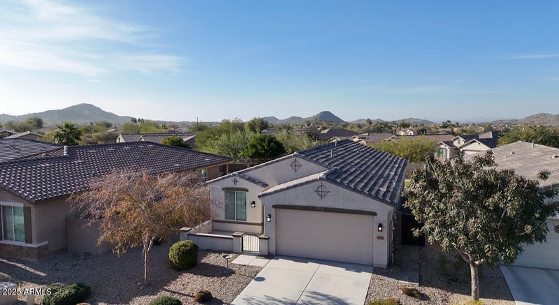 17492 Polaris Dr, Goodyear, AZ 85338