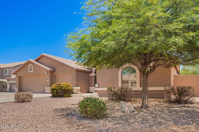 175 Paso Fino Way, San Tan Valley, AZ 85143