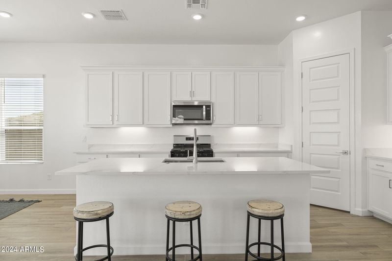 1750 E Questa Dr, Phoenix, AZ 85024