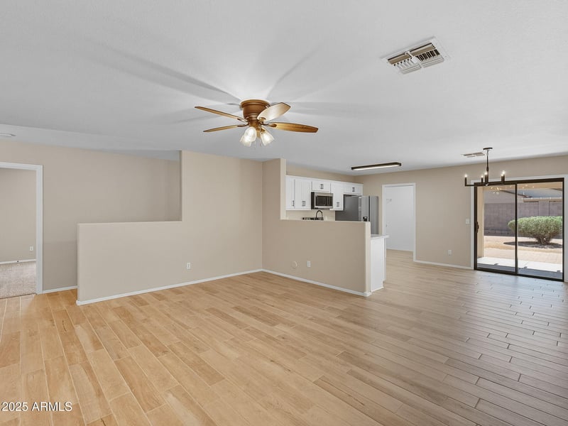 1751 Cowboy Cove Trl, San Tan Valley, AZ 85143
