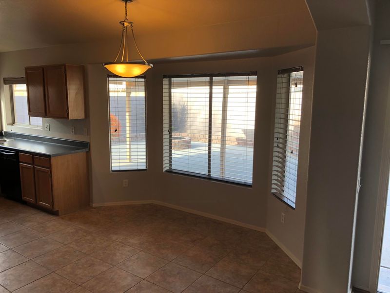 17511 N 84th Dr, Peoria, AZ 85382