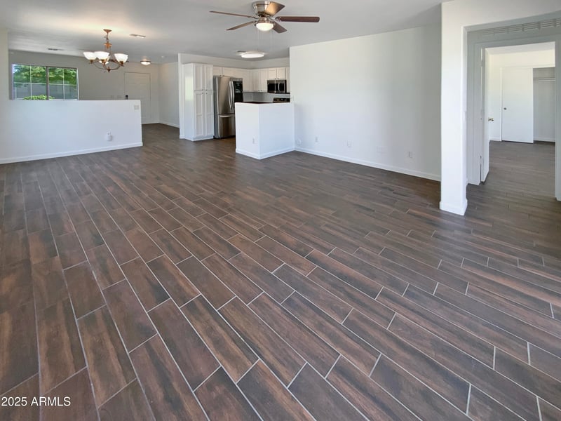 17517 Ventura St, Surprise, AZ 85388