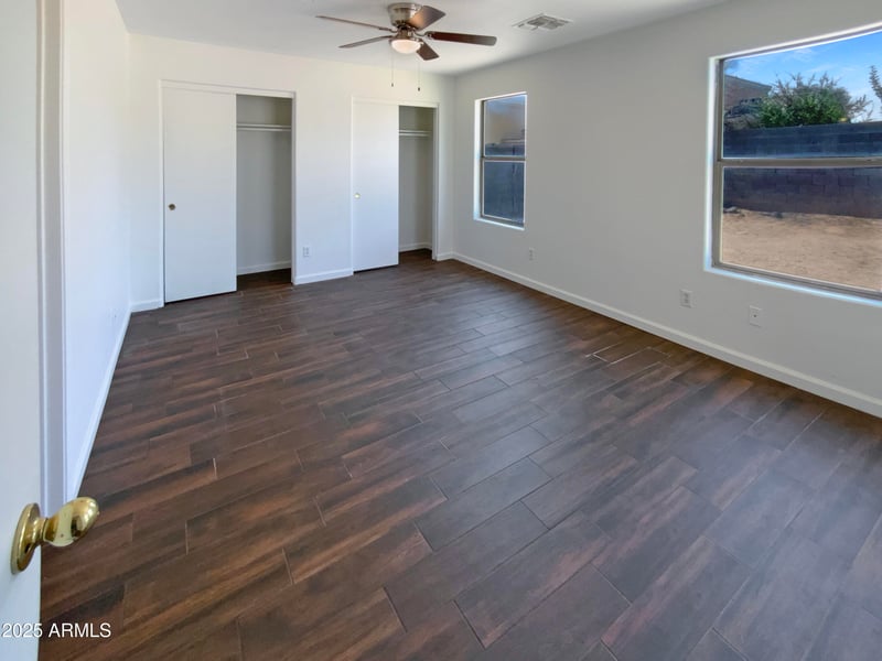 17517 Ventura St, Surprise, AZ 85388