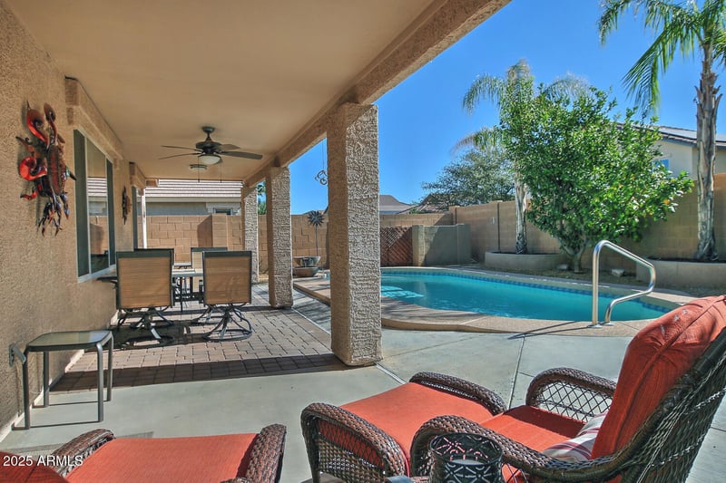 17519 Caribbean Ln, Surprise, AZ 85388