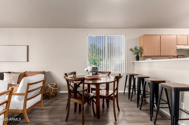 1752 Renaissance Ave, Apache Junction, AZ 85120