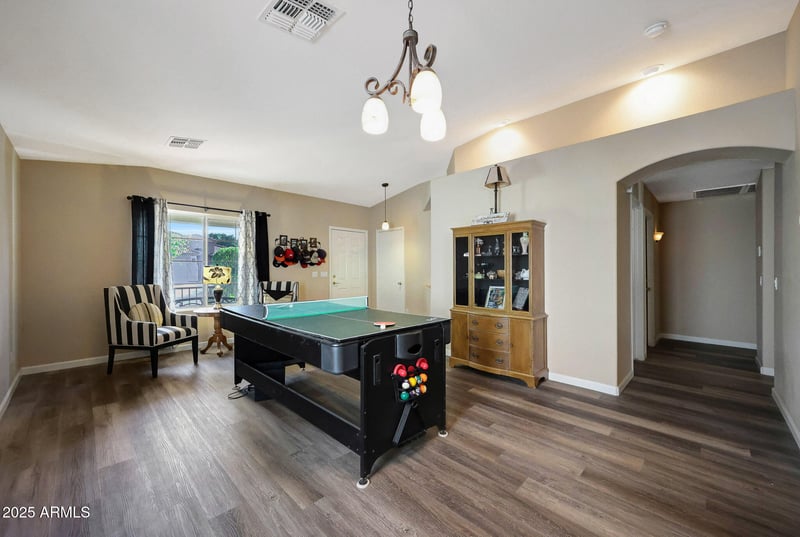 17520 Caribbean Ln, Surprise, AZ 85388