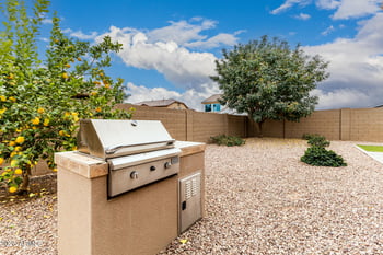 17525 Oberlin Way, Surprise, AZ 85387