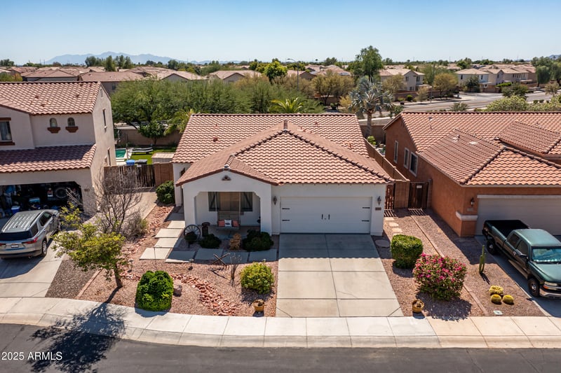 17525 Port Royale Ln, Surprise, AZ 85388