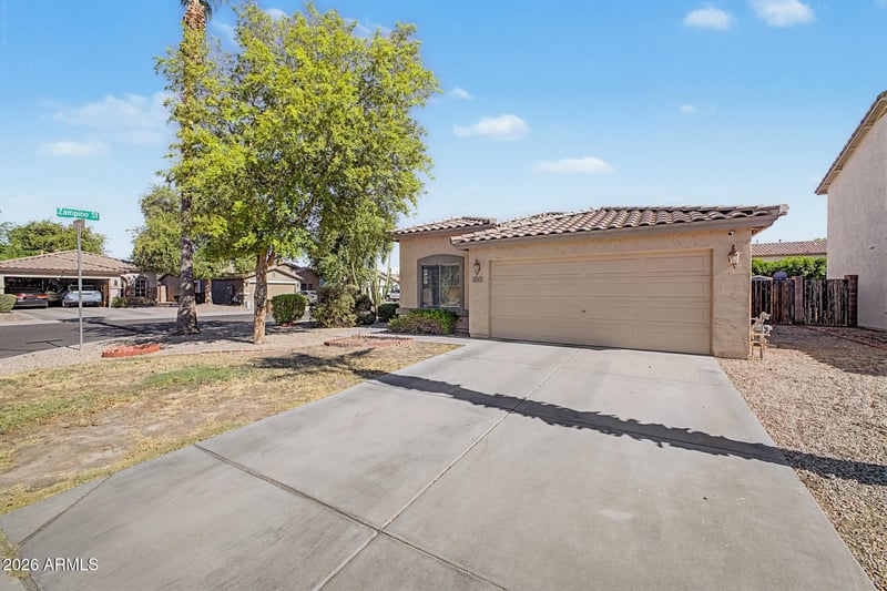 1753 E Anastasia St, San Tan Valley, AZ 85140