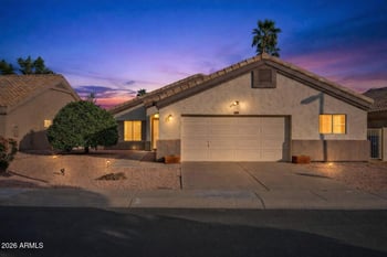 17533 Pima Trl, Surprise, AZ 85374