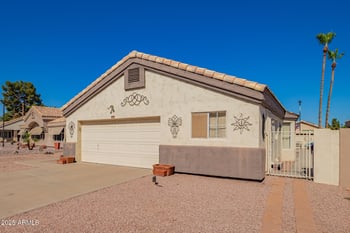 17533 Pima Trl, Surprise, AZ 85374