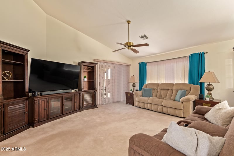 17533 Pima Trl, Surprise, AZ 85374