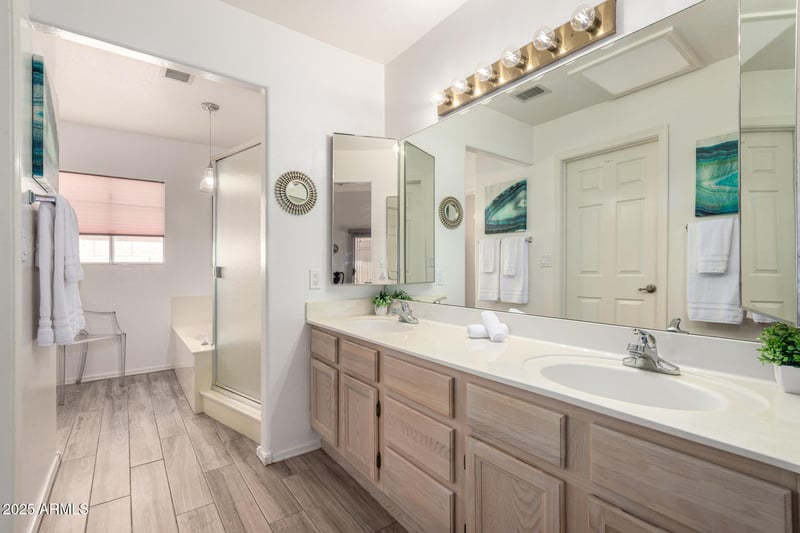 17533 Pima Trl, Surprise, AZ 85374