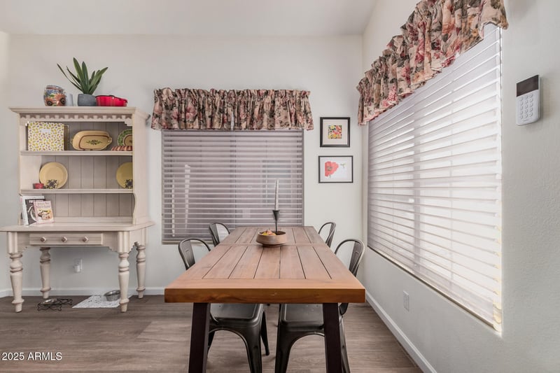 1754 Hiddenview Dr, Phoenix, AZ 85045