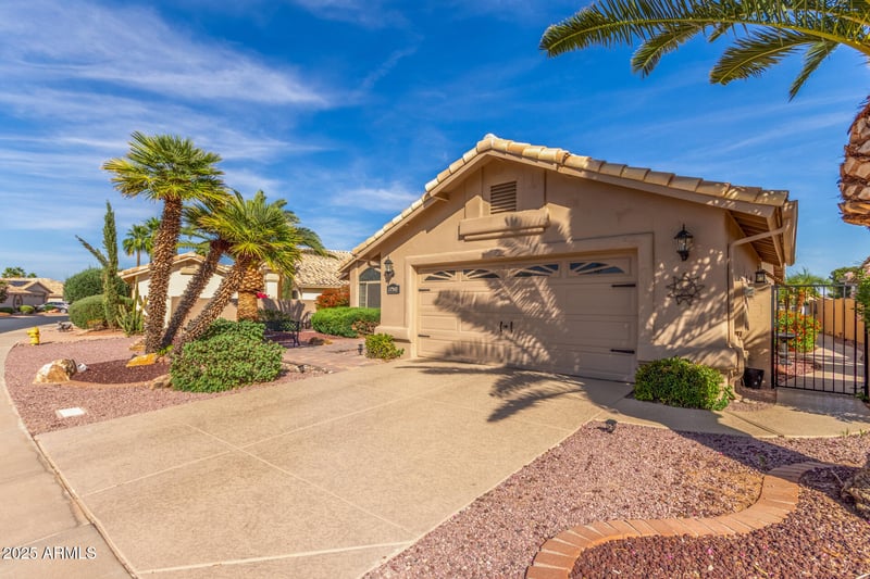 17543 Rainbow Cir, Surprise, AZ 85374