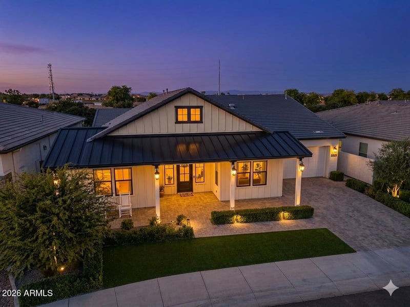 17546 Montpelier St, Surprise, AZ 85388