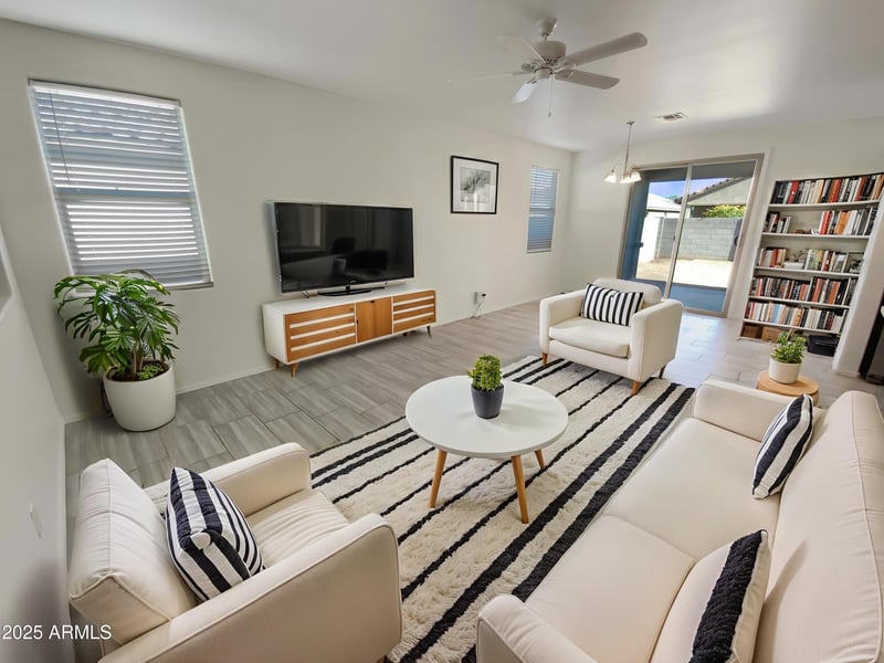 17547 Monte Lindo Ln, Surprise, AZ 85387