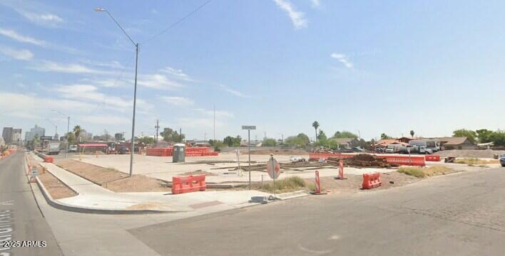 1755 Central Ave #15, Phoenix, AZ 85004