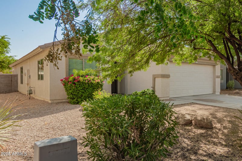 1755 Desert Canyon Dr, San Tan Valley, AZ 85144