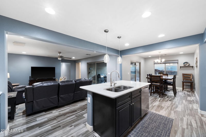 1755 Mesquite Ave, Apache Junction, AZ 85119