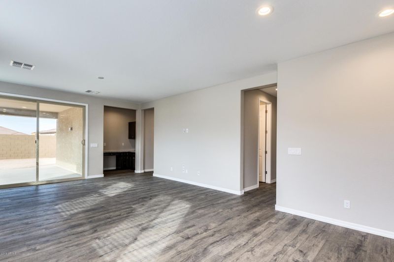 17552 W Desert Bloom St, Goodyear, AZ 85338