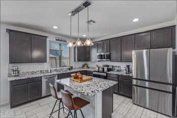 17555 Monte Lindo Ln, Surprise, AZ 85387