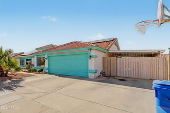 1756 Park St, Phoenix, AZ 85042