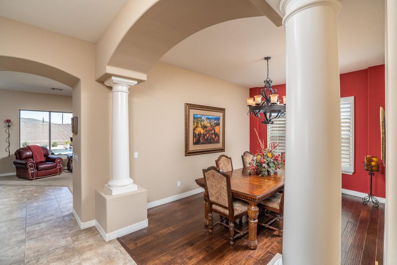 1756 W Horsetail Trl, Phoenix, AZ 85085