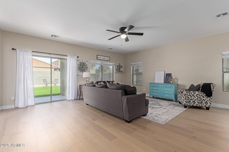 17560 Young St, Surprise, AZ 85388