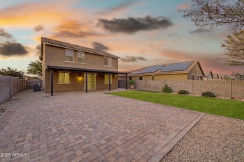 17561 Villa Hermosa Ln, Surprise, AZ 85387
