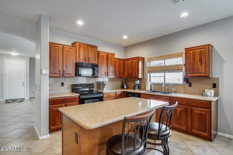 17562 Agave Ct, Goodyear, AZ 85338