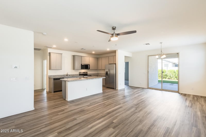 17566 Country Club Ter, Surprise, AZ 85387
