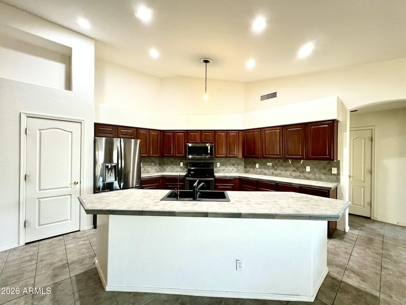 17568 W Copper Ridge Dr, Goodyear, AZ 85338