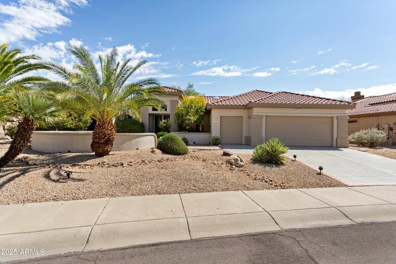 17583 Horseshoe Dr, Surprise, AZ 85374