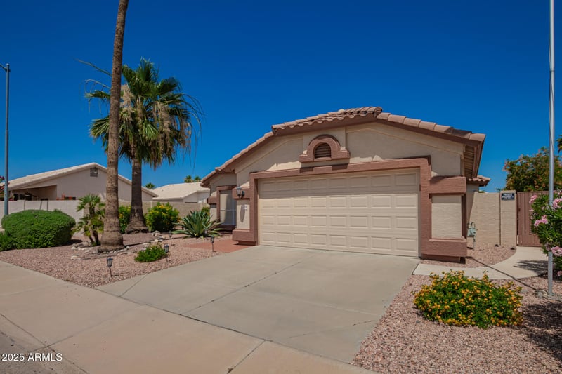17585 Coyote Lakes Pw, Surprise, AZ 85378